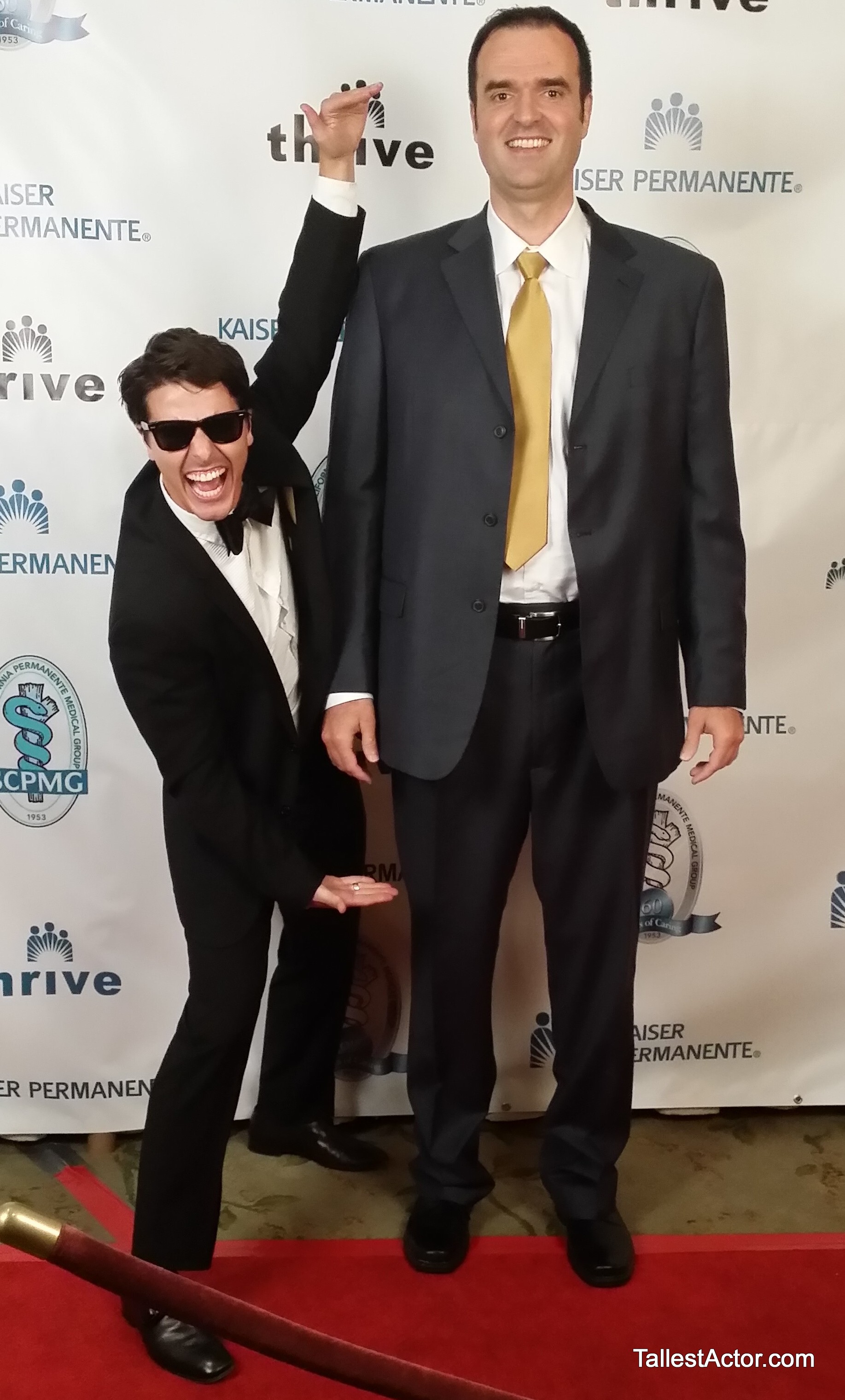 Tom-Cruise-Vladimir-Cuk-Red-Carpet